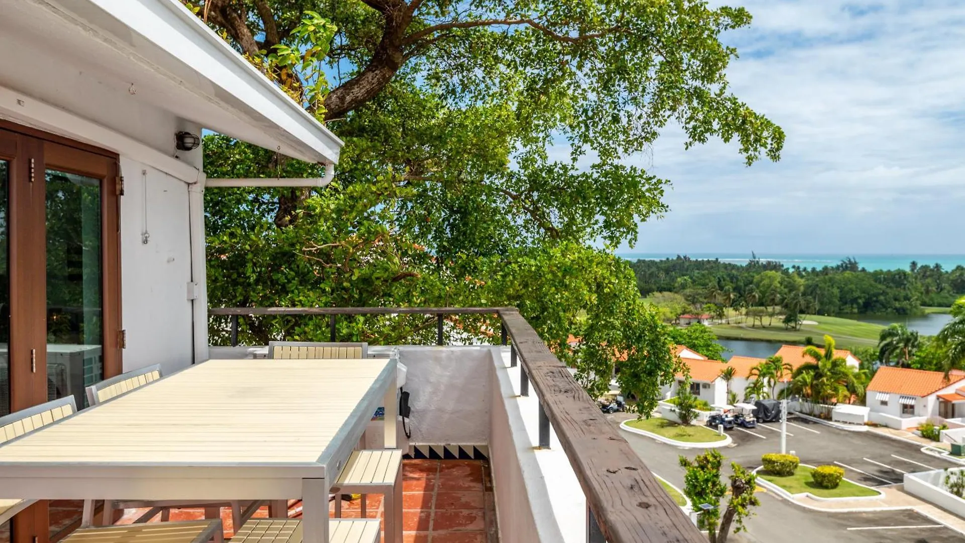 Villa Rio Mar Retreat En Stunning Oceanview Near El Yunque Rio Grande